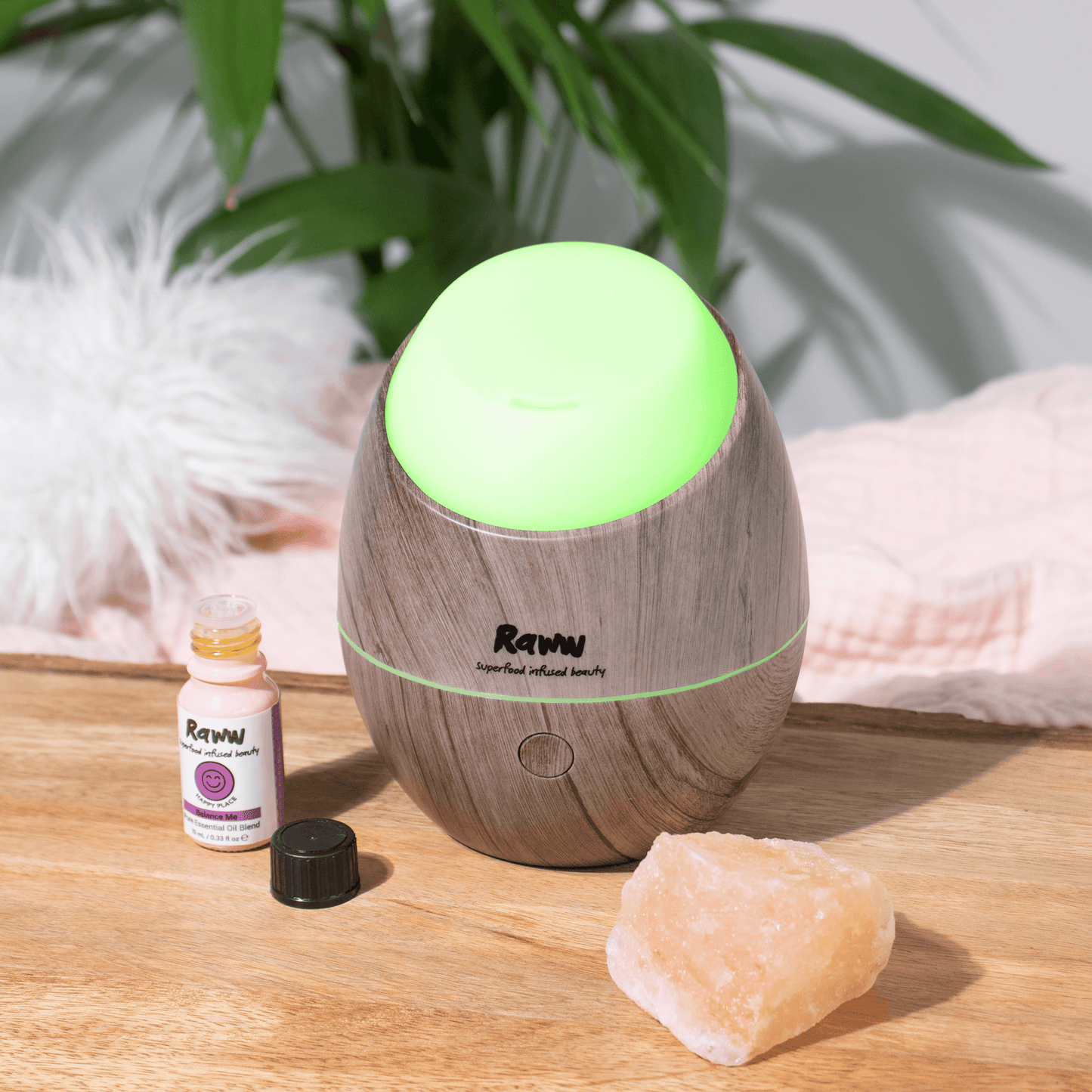 Small Ultrasonic Aroma Diffuser (USB) | RAWW Cosmetics | Lifestyle 02