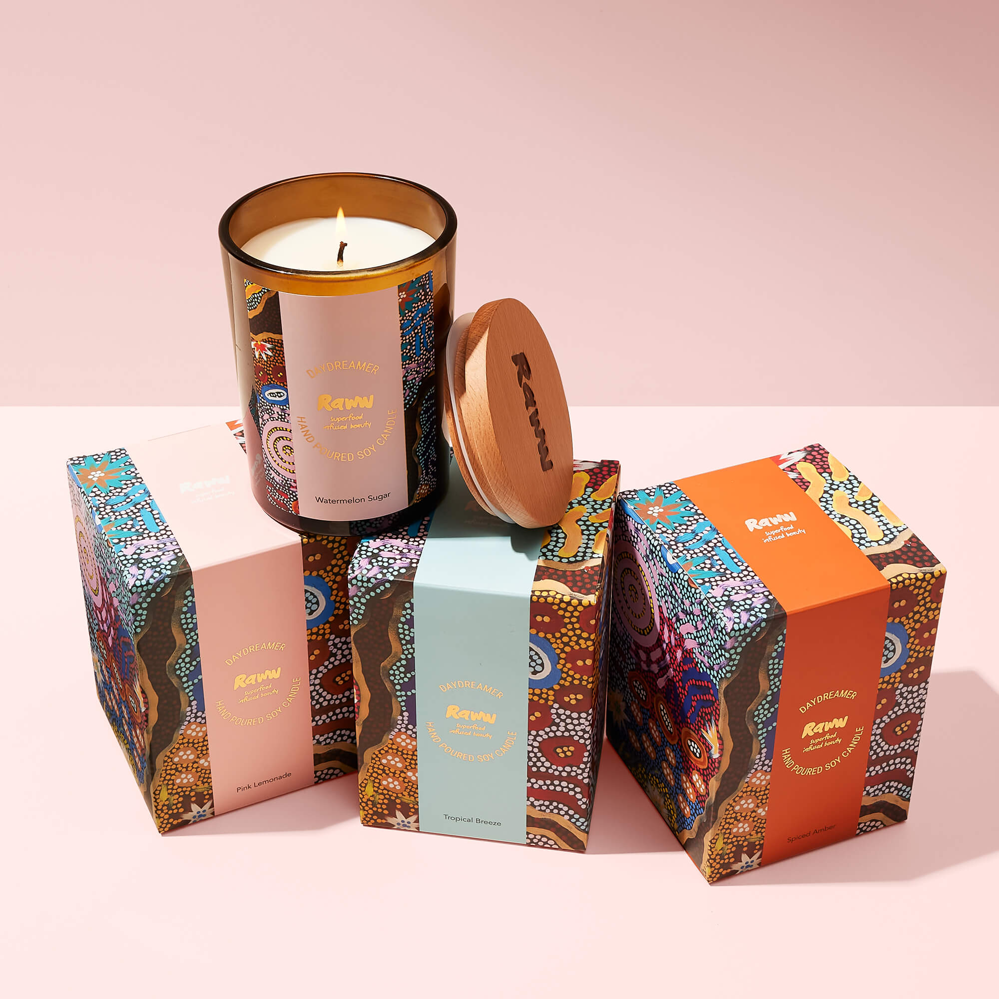Daydreamer Soy Candle (Spiced Amber) | RAWW Cosmetics | Lifestyle 01